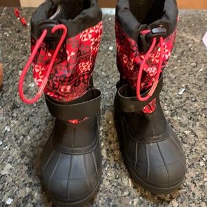 Girls size 2 Columbia shoe boots